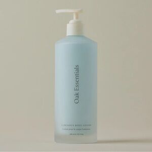 Oak Essentials Luminous Body Lotion
